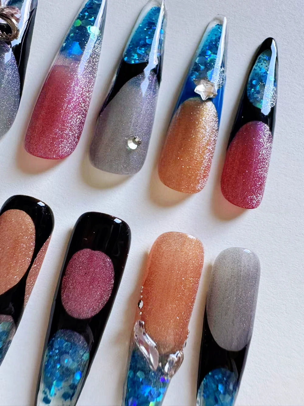 Candy Pudding Hand Drawn Cat Eye Blue Sequin Flowing Sand Nail Art