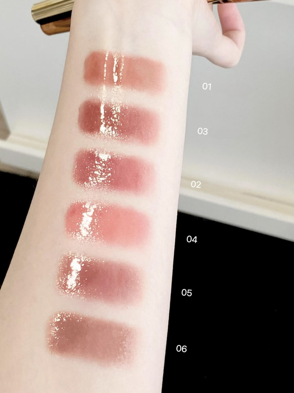 OUT OF OFFICE 2IN1 Glossy Lip Balm n Lipliner Duo 1.3g+300mg