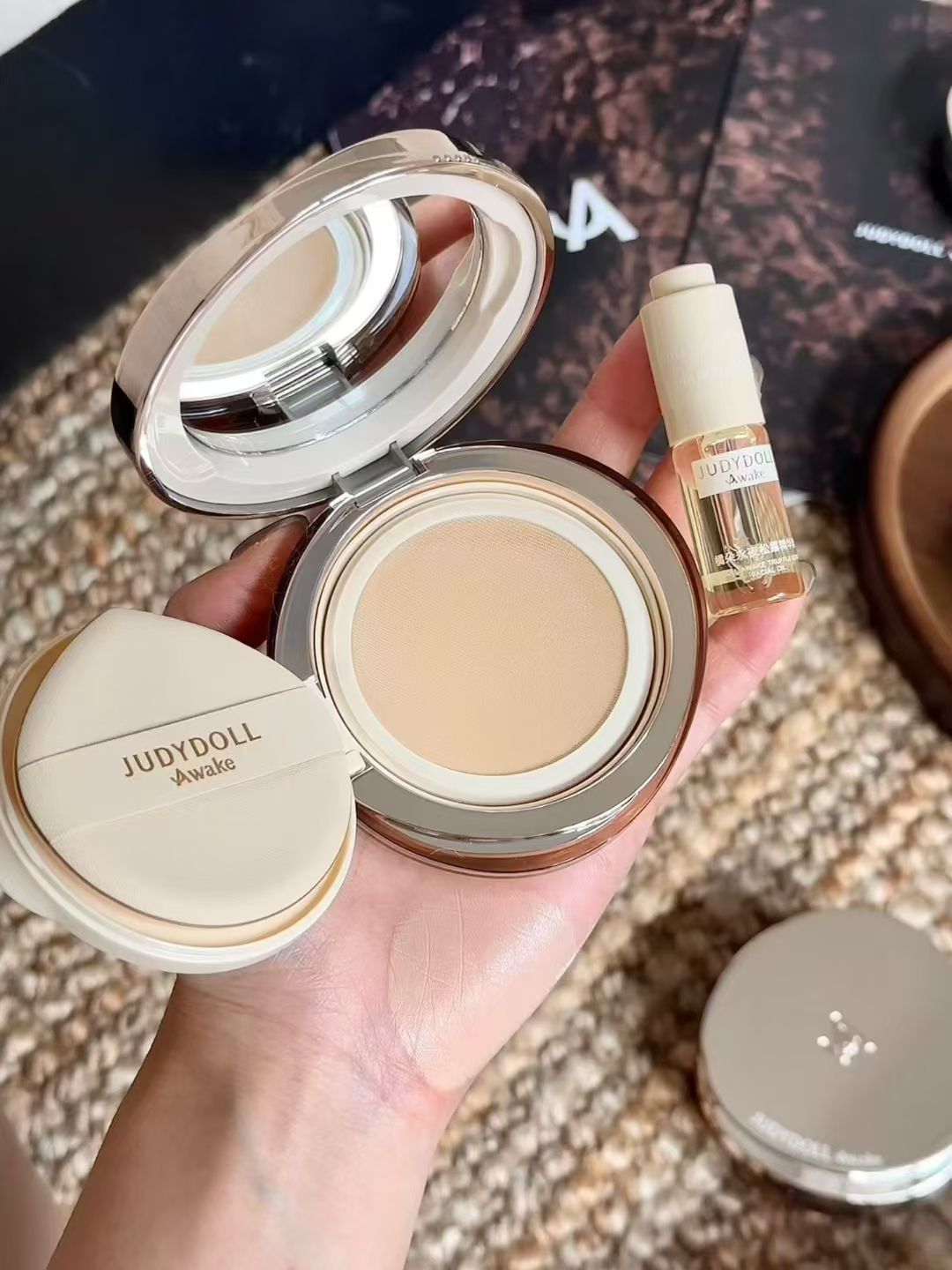 Judydoll Awake UV Defense Cushion SPF50+ PA++++ 14g